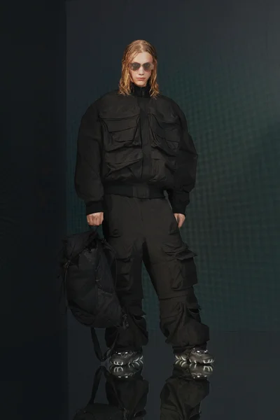 Look 19